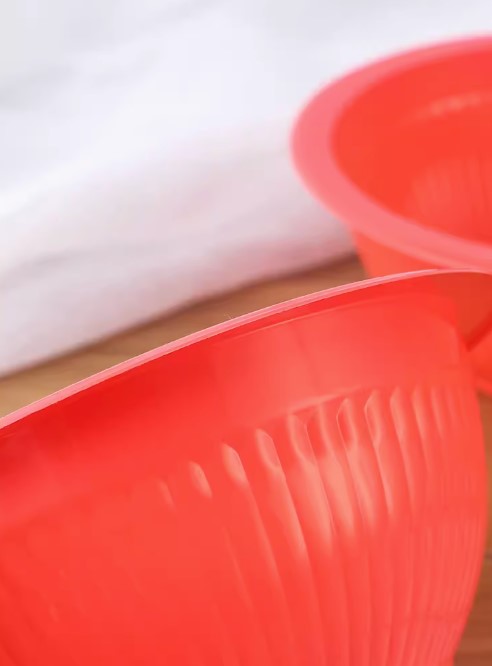 Close-up of the 345ml red PP bowl's interior, emphasizing its food-grade material and seamless design.