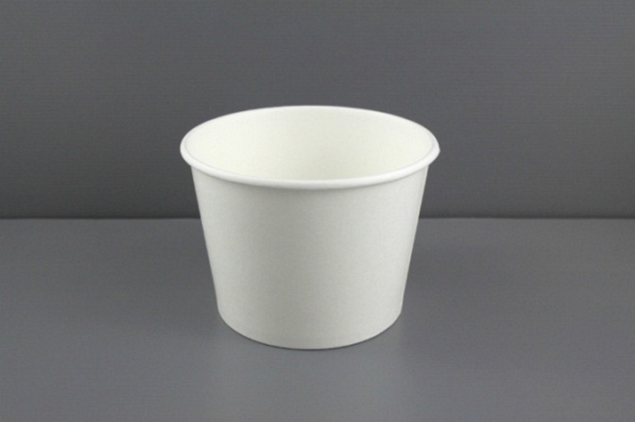 Eco-friendly food-grade paper bowls for soup and salad