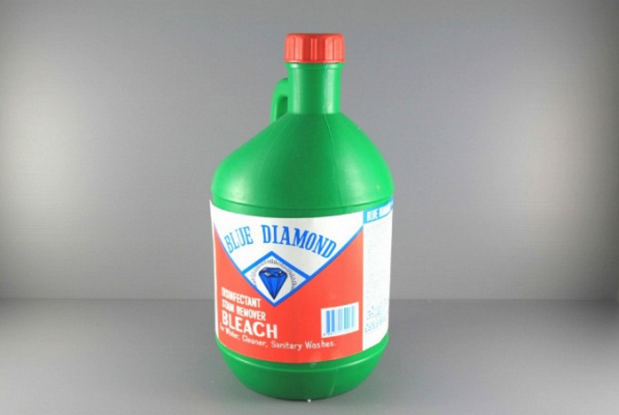 Bleach product image