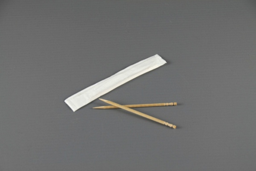 TOOTHPICK WITH WRAPPER